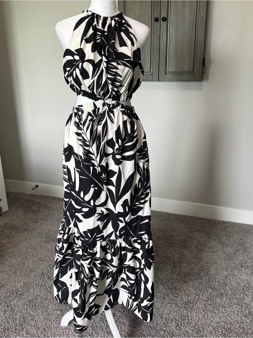 NWT Steve Madden Black & White Halter Maxi Dress